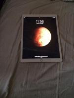 Продам iPad Pro 12.9 в идеальном состоянии.